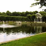 Villa Kadriorg Hostel