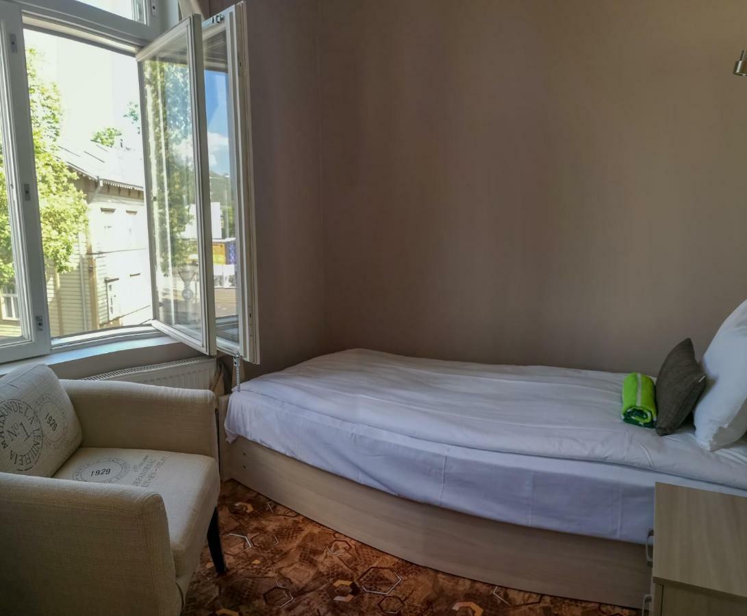 Hostel Kadriorg Tallinn